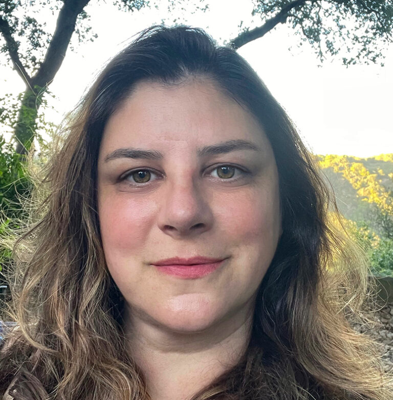 Victoria Makol, AMFT